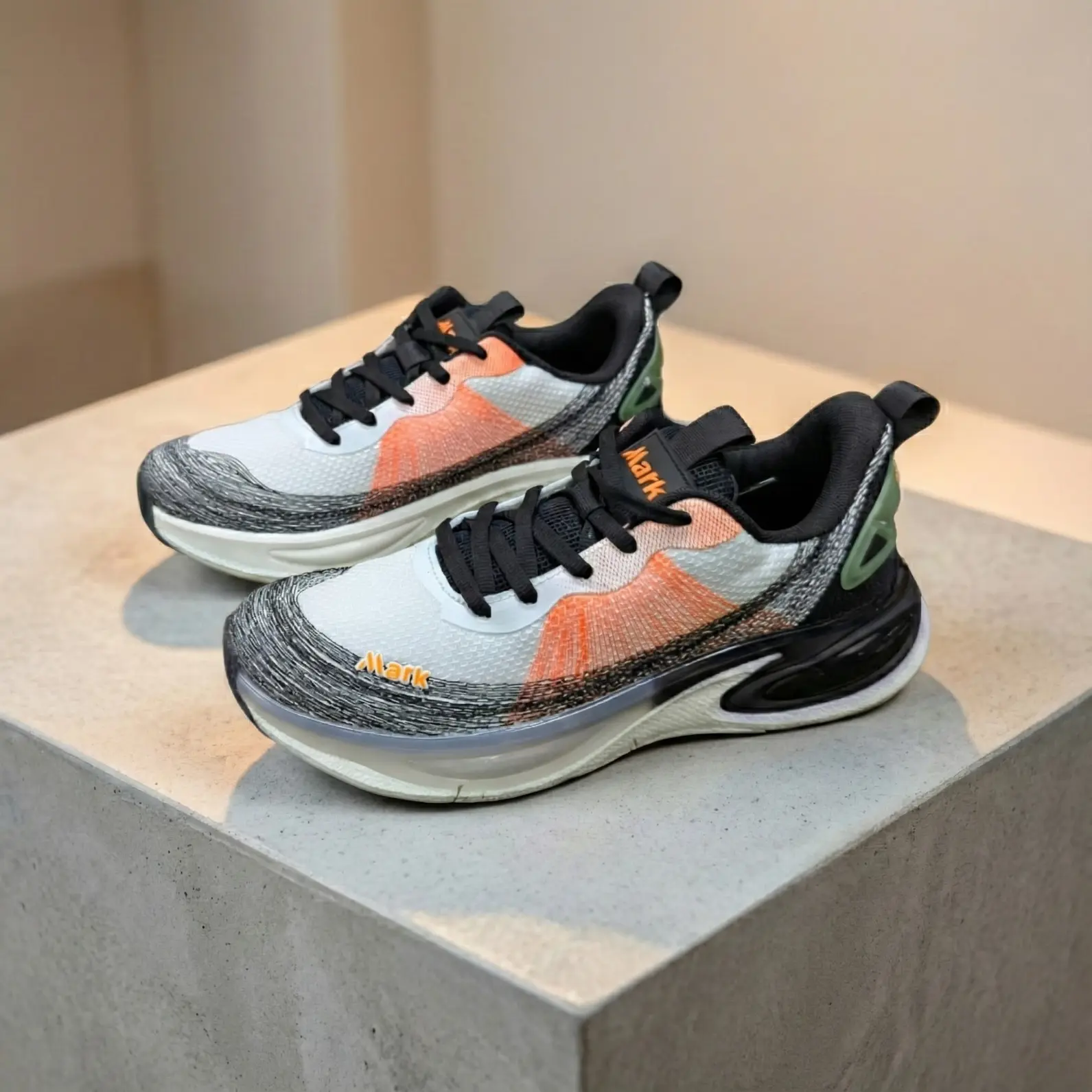 Mark Performance Series China Sport's Sneaker