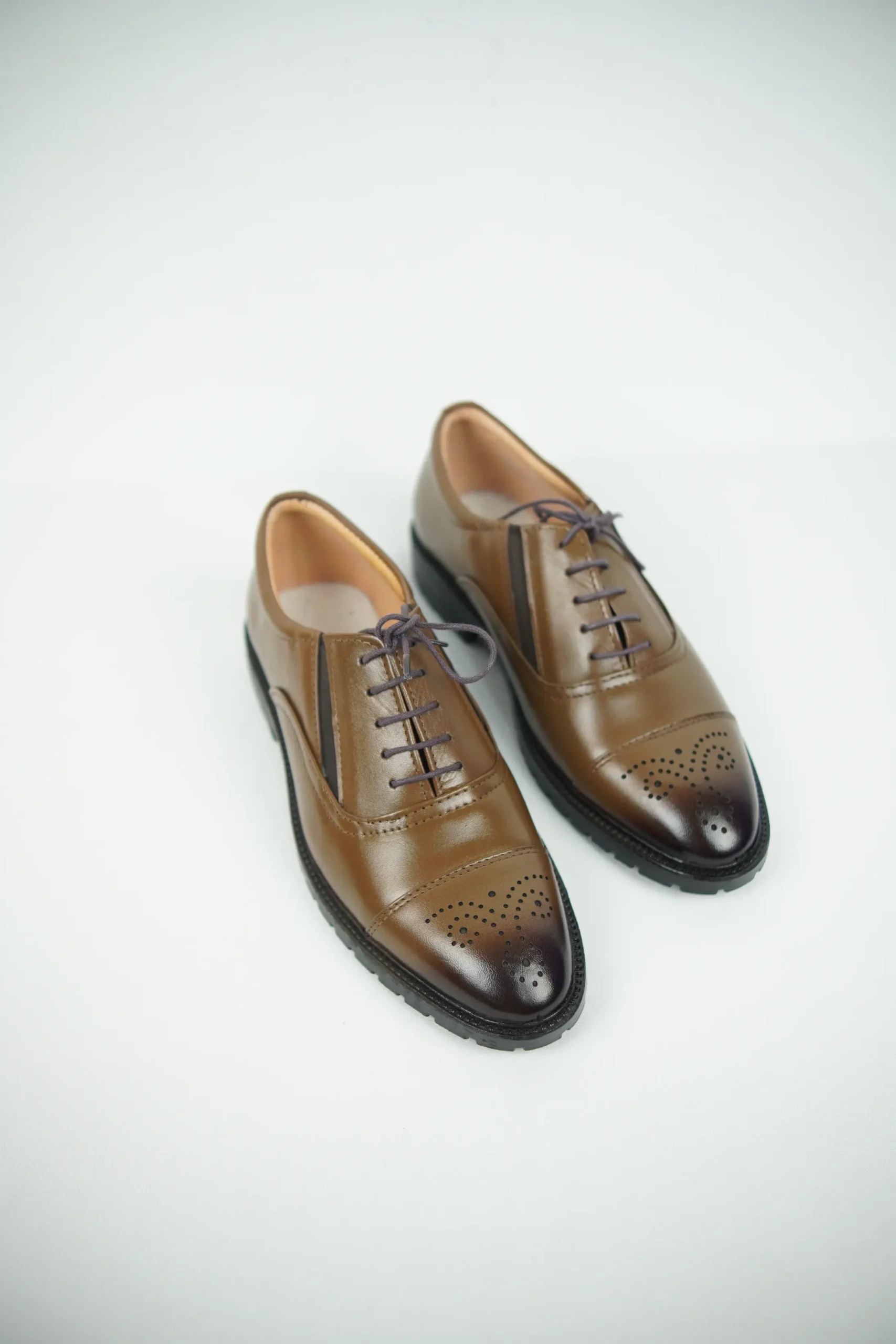 Exclusive Brogue Oxford Leather Shoes - Image 4